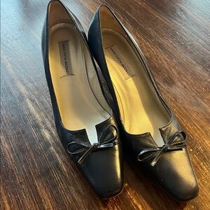 Saks Fifth Ave Navy Vintage Soft Italian Leather Heals